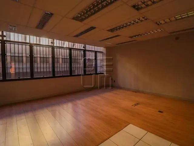 Sala com 728m², para alugar, no bairro Centro em Londrina
