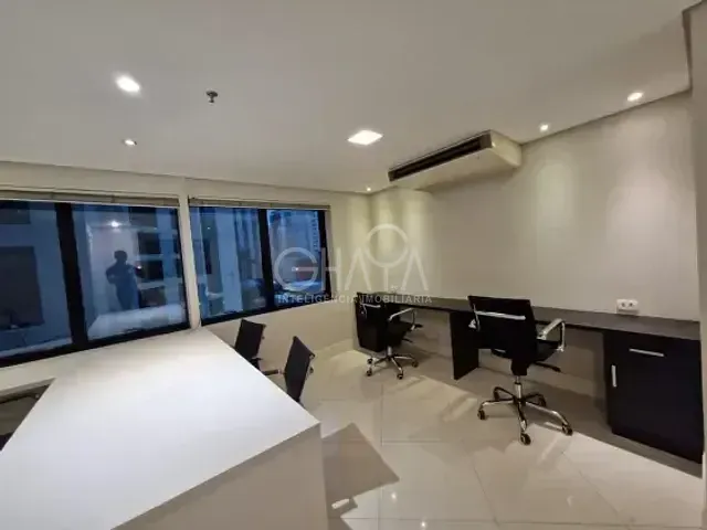 Conjunto comercial para alugar, no bairro Moema em São Paulo