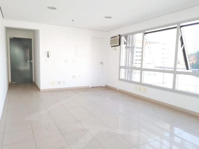 Sala à venda, no bairro Brooklin Paulista em São Paulo