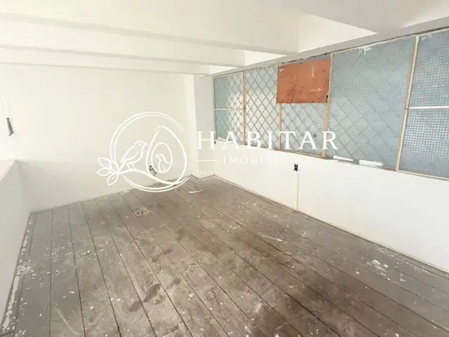 Sala à venda, no bairro Centro em Corumbá