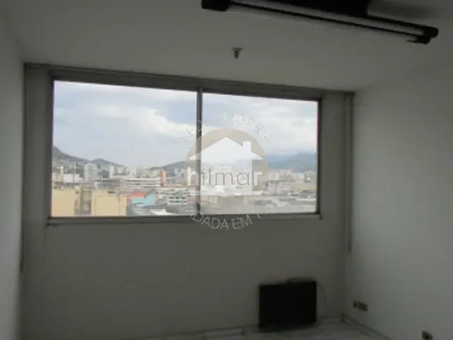 Sala para alugar, no bairro Madureira em Rio de Janeiro
