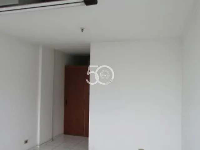 Sala para alugar, no bairro Madureira em Rio de Janeiro