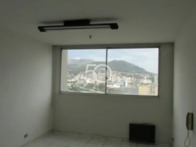 Sala para alugar, no bairro Madureira em Rio de Janeiro