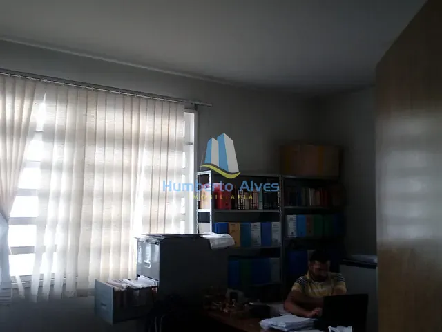 Sala à venda, no bairro Centro em Vitória da Conquista