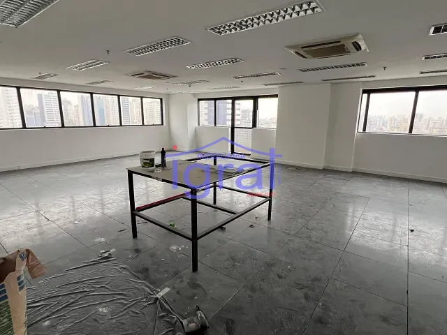 Sala para alugar, no bairro Planalto Paulista em São Paulo
