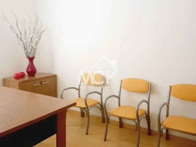 Sala à venda, no bairro Centro em Pelotas