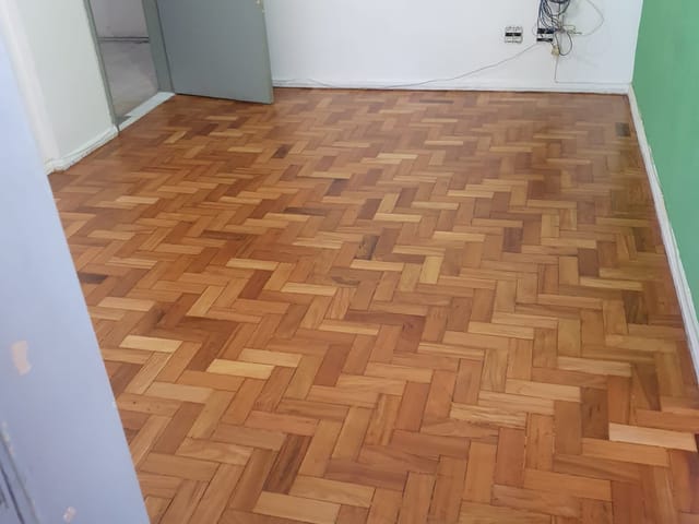 Sala com 52m², para alugar, no bairro Benfica em Rio de Janeiro