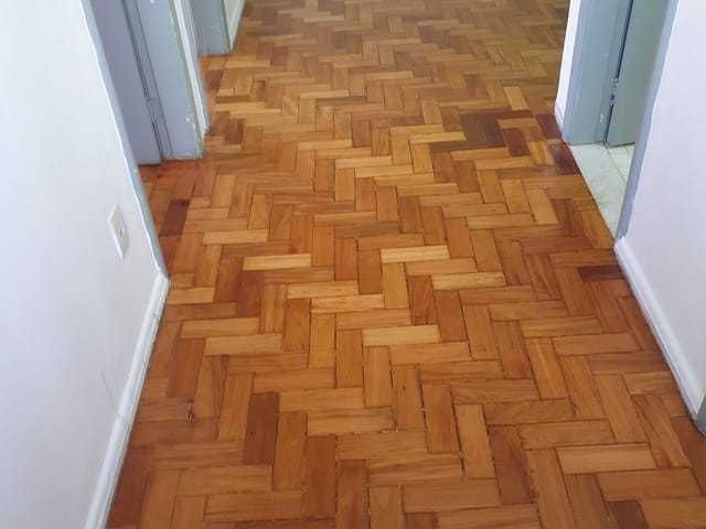 Sala com 52m², para alugar, no bairro Benfica em Rio de Janeiro