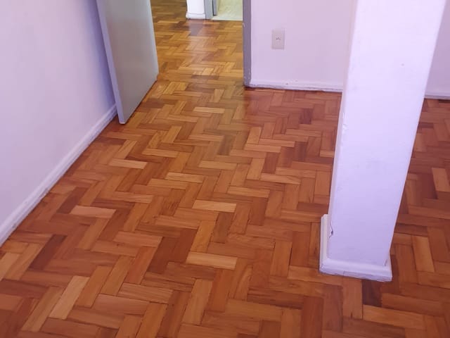 Sala com 52m², para alugar, no bairro Benfica em Rio de Janeiro