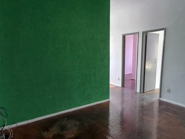 Sala com 52m², para alugar, no bairro Benfica em Rio de Janeiro