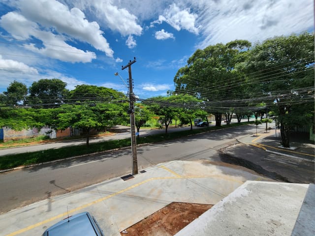 Sala com 150m², para alugar, no bairro Jardim Mariliza em Goiânia