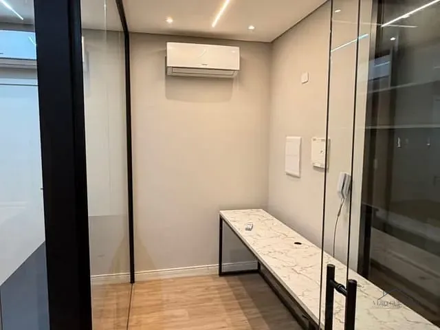Sala com 78m², para alugar, no bairro Vila Mogilar em Mogi das Cruzes