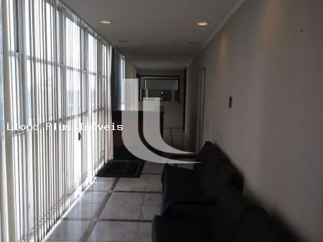 Sala para alugar, no bairro República em São Paulo