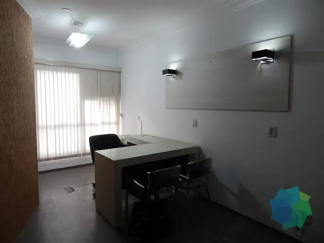 Sala à venda, no bairro Centro em Salto