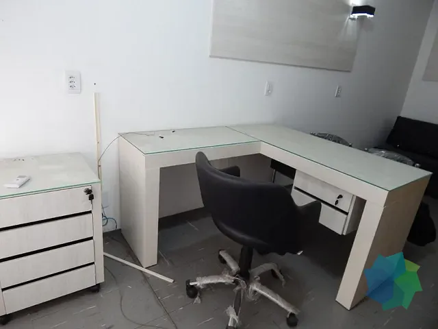 Sala à venda, no bairro Centro em Salto
