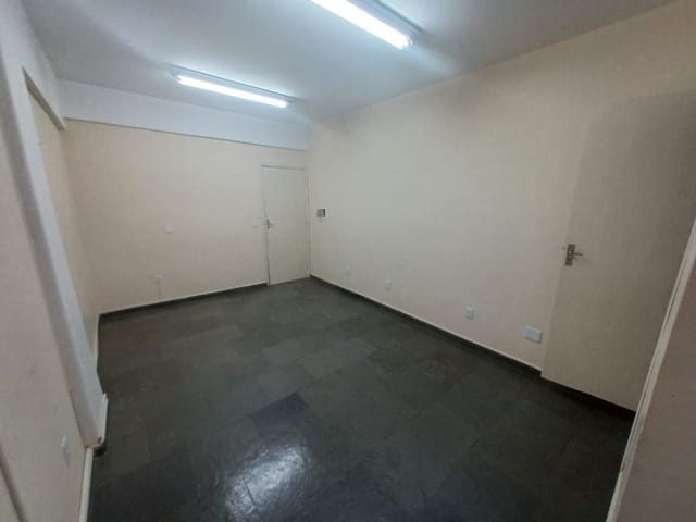 Foto do Sala - Sala comercial para locação na região central de Itajubá/MG | MOHALLEM e LOPES CORRETAGEM E ADMINISTRACAO DE IMOVEIS LTDA