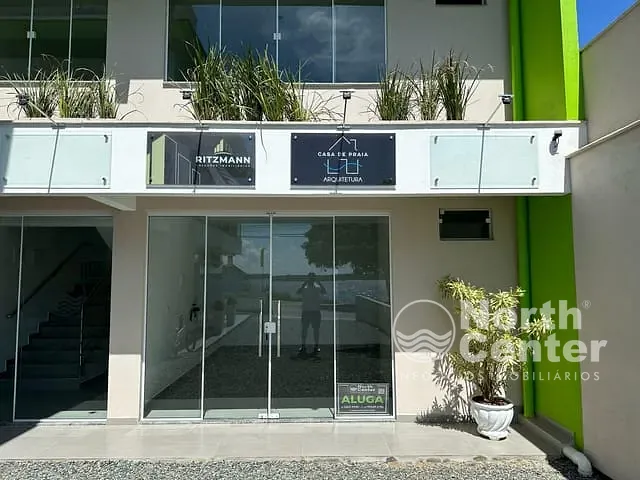 Sala para alugar, no bairro Costeira em Balneário Barra do Sul