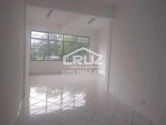 Sala para alugar, no bairro Laranjeiras em Caieiras