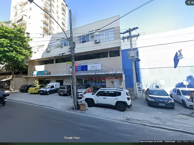 Sala à venda ou para alugar, no bairro Pechincha em Rio de Janeiro