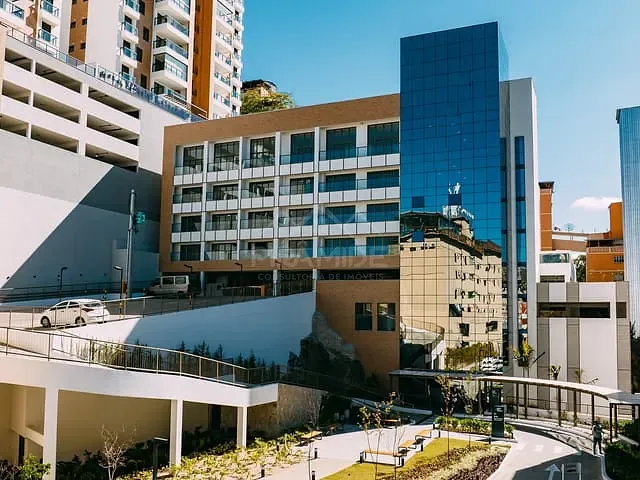 Sala com 56m², à venda, no bairro Centro em Poços de Caldas