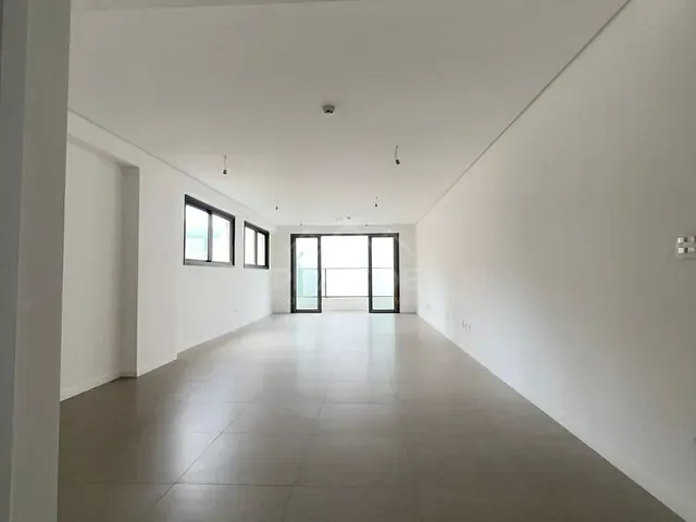 Sala com 56m², à venda, no bairro Centro em Poços de Caldas