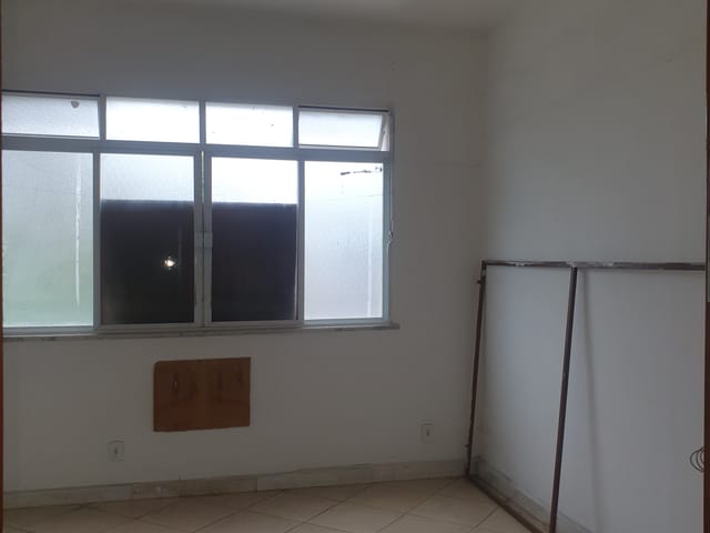 Sala com 36m², para alugar, no bairro Campo Grande em Rio de Janeiro