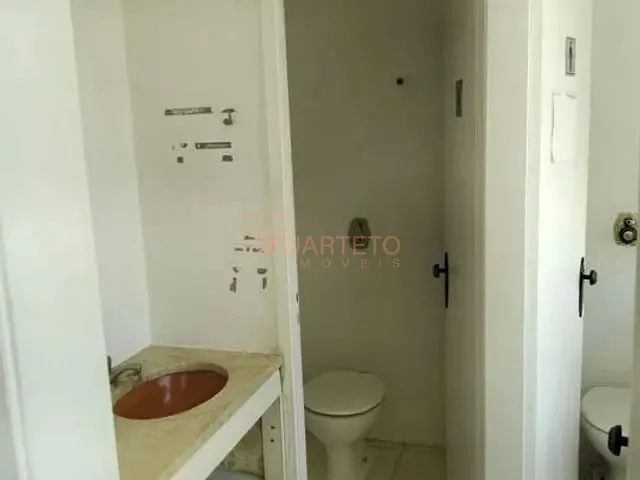 Sala com 65m², para alugar, no bairro Pinheiros em São Paulo