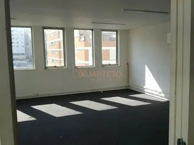 Sala com 65m², para alugar, no bairro Pinheiros em São Paulo
