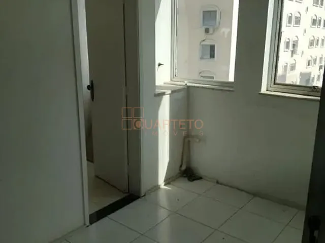 Sala com 65m², para alugar, no bairro Pinheiros em São Paulo