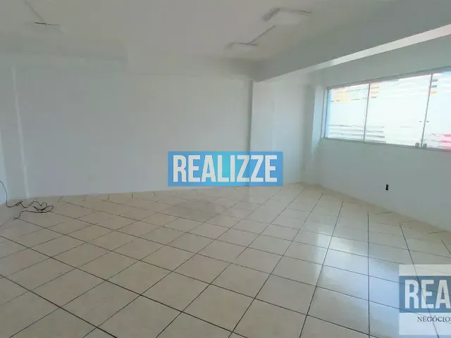 Sala com 87m², à venda, no bairro Centro em Marau