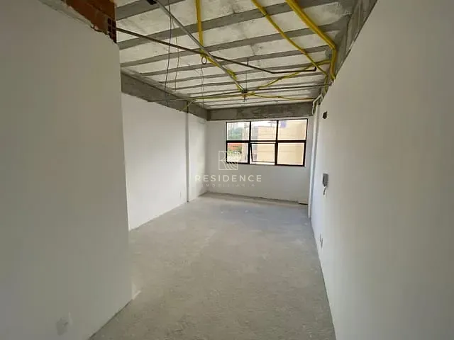 Sala à venda, no bairro Conforto em Volta Redonda