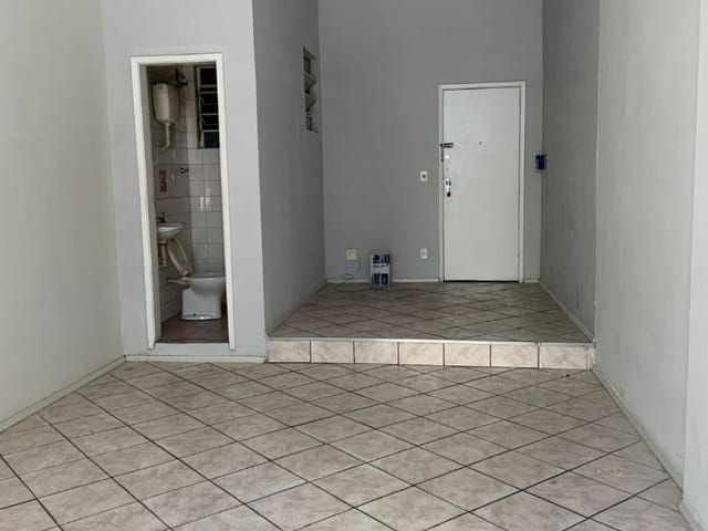 Sala à venda, no bairro Centro em Juiz de Fora