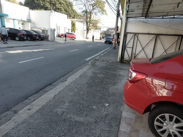 Sala com 500m², para alugar, no bairro Vila Hulda em Guarulhos