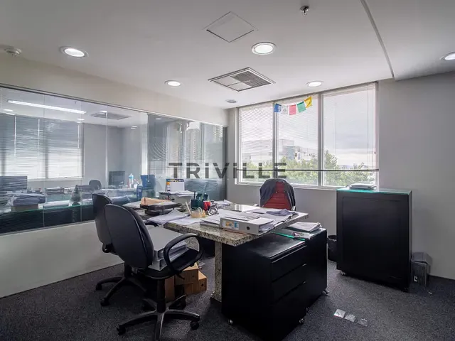Sala para alugar, no bairro Alphaville Centro Industrial e Empresarial/Alphaville. em Barueri