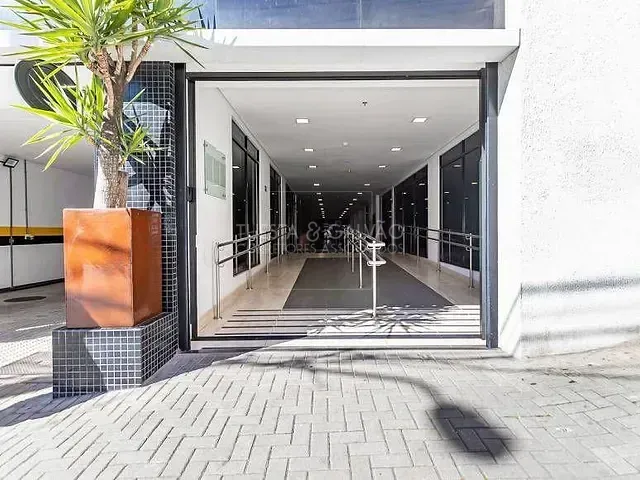 Sala com 28m², à venda, no bairro Centro em Curitiba