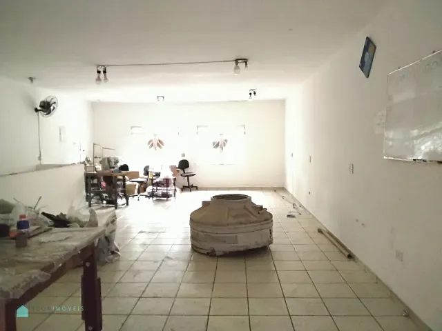 Sala para alugar, no bairro Moinho Velho em São Paulo