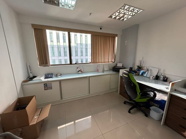 Sala à venda, no bairro Barra Olímpica em Rio de Janeiro
