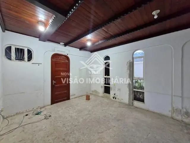 Sala com 200m² 3 quartos e 2 banheiros, para alugar, no bairro Setor Comercial em Sinop