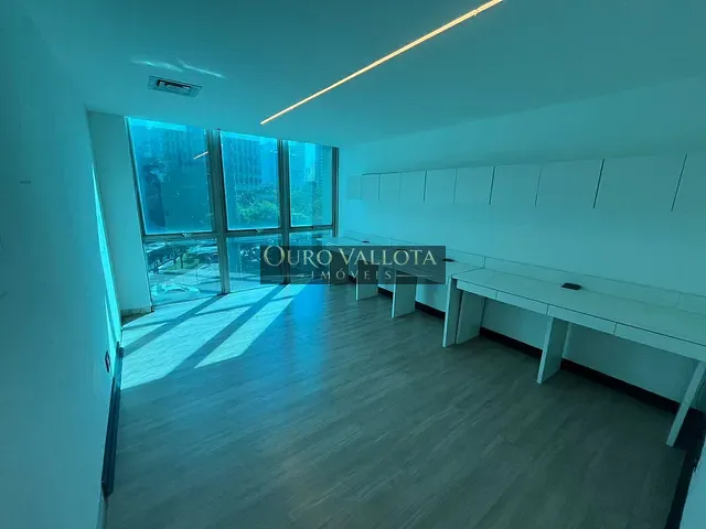 Sala com 86m², para alugar, no bairro Jardim Paulistano em São Paulo