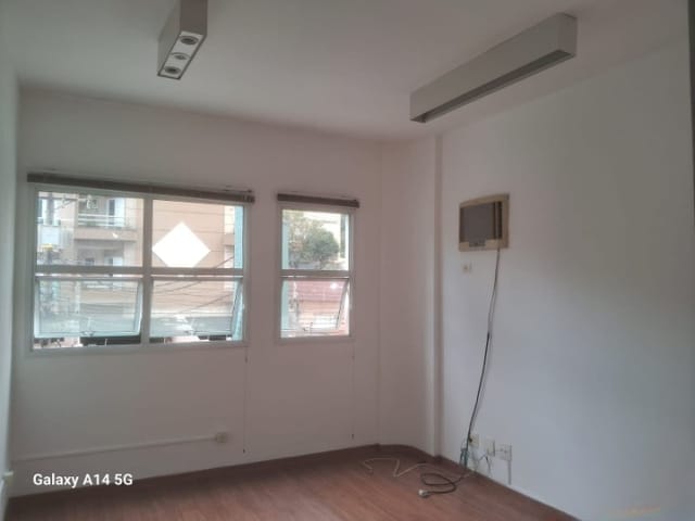 Sala à venda, no bairro Vila Guiomar em Santo André