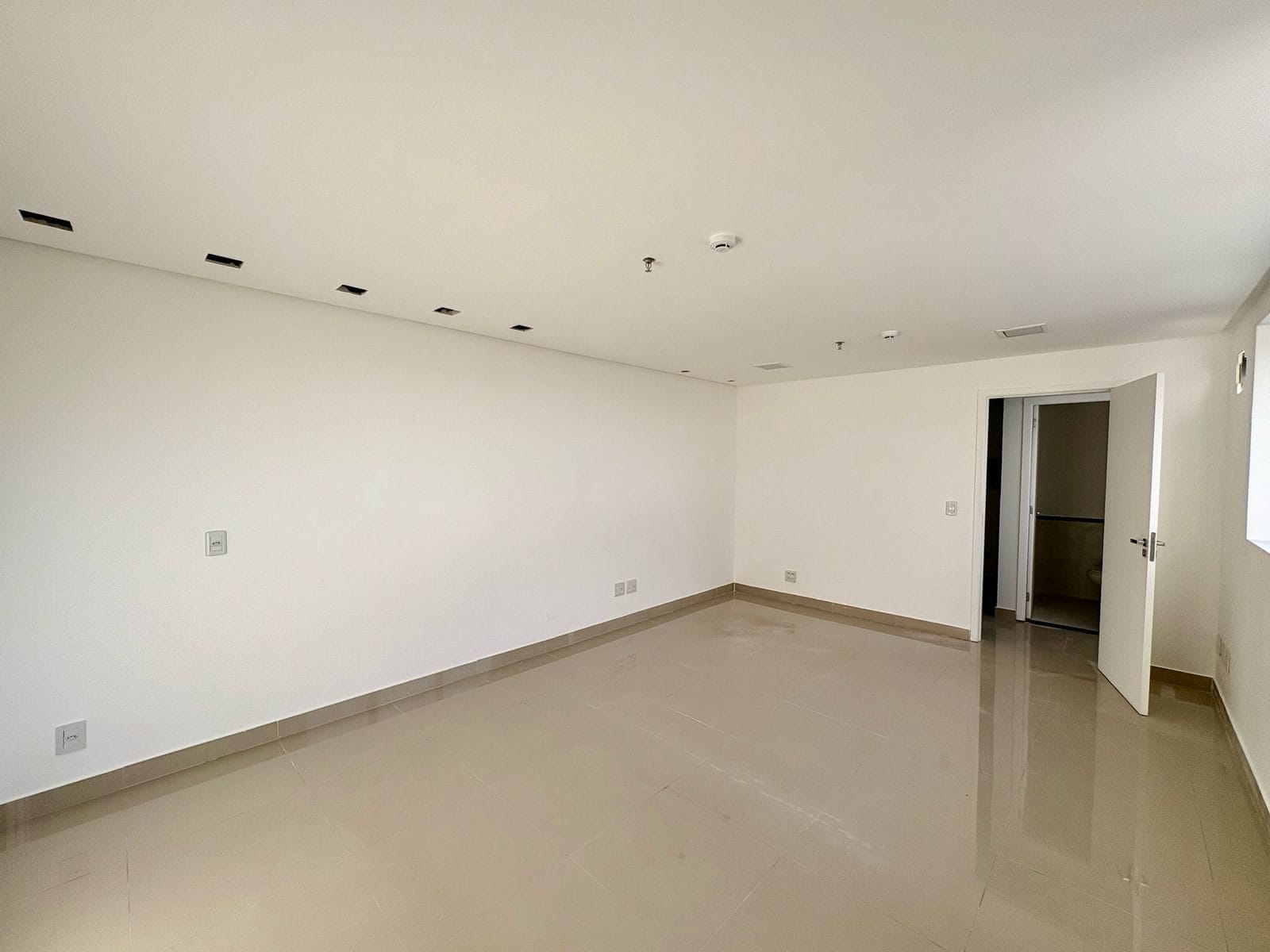Conjunto Comercial-Sala à venda, 34m² - Foto 5