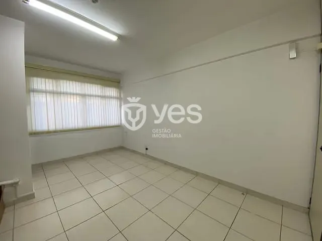Sala à venda, no bairro Centro em Araxá
