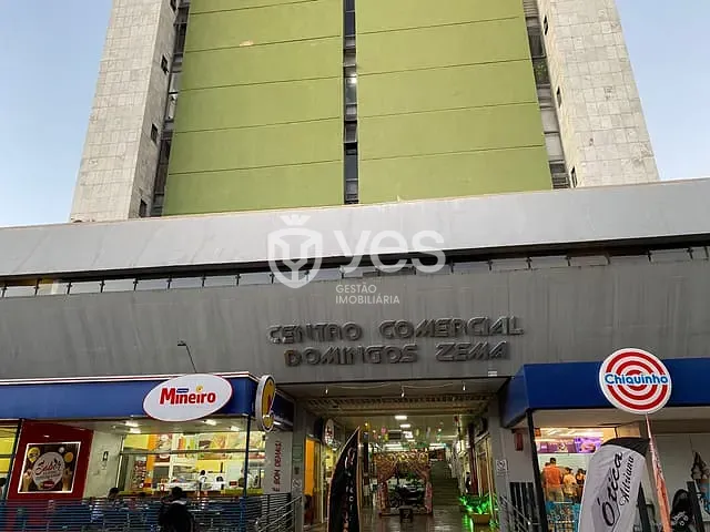 Sala à venda, no bairro Centro em Araxá