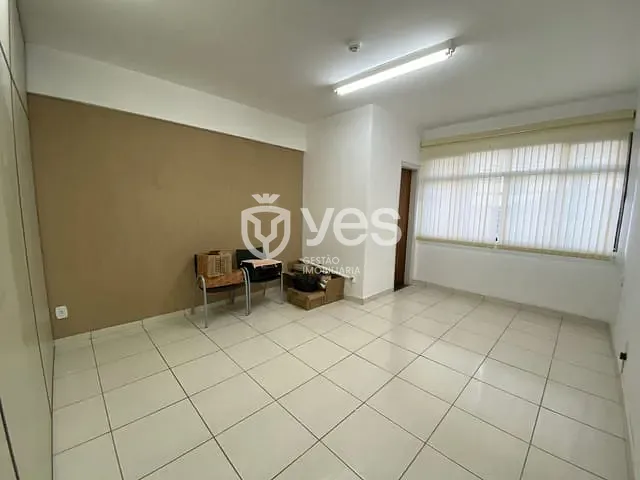 Sala à venda, no bairro Centro em Araxá