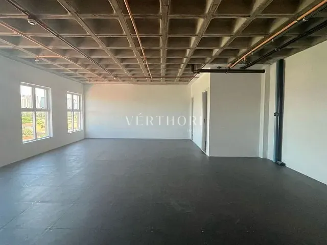 Sala à venda, no bairro Bela Suiça em Londrina