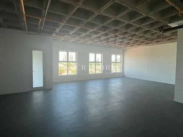 Sala à venda, no bairro Bela Suiça em Londrina