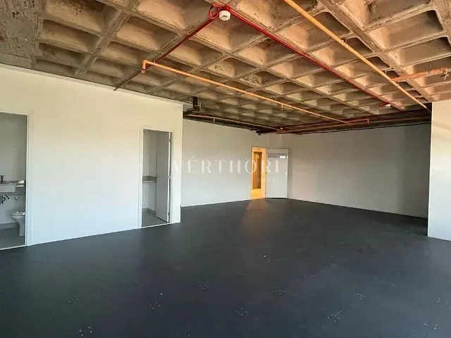 Sala à venda, no bairro Bela Suiça em Londrina