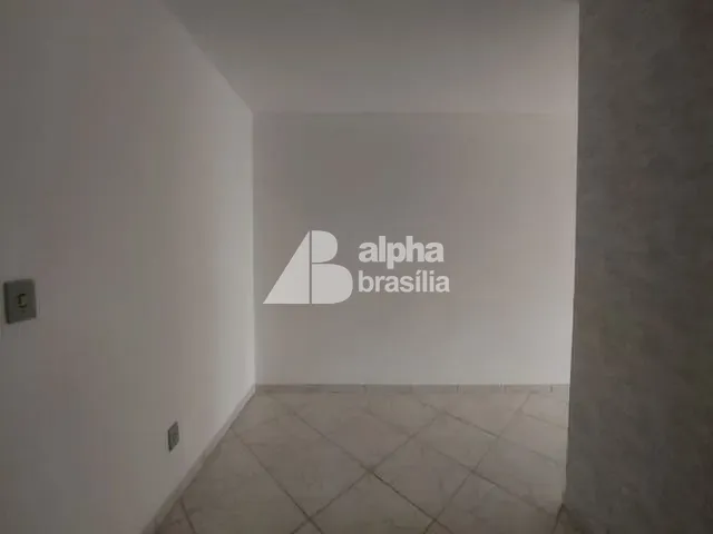 Sala à venda, no bairro Guará II em Brasília