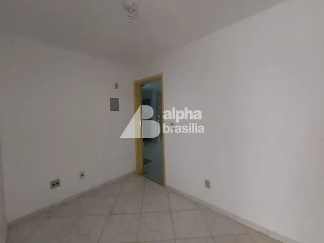 Sala à venda, no bairro Guará II em Brasília