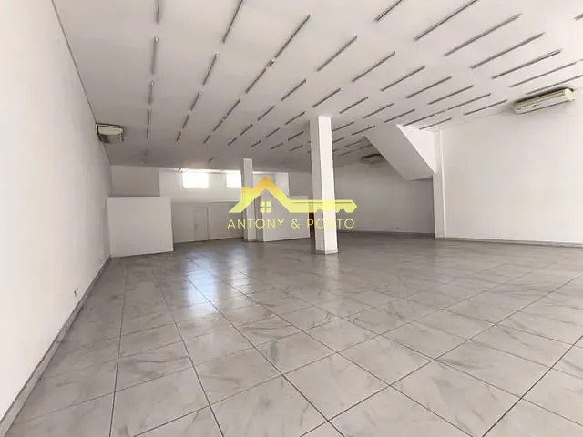 Sala com 330m², para alugar, no bairro Jardim Eugênia em Guarulhos